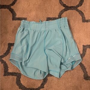 Lululemon 4inch HIGH RISE Hotty Hot Short